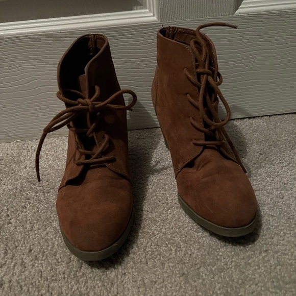 Madden Girl- lace up suede wedges - Picture 1 of 3